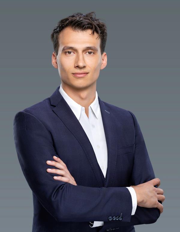 Cedric Strobel - Equipe